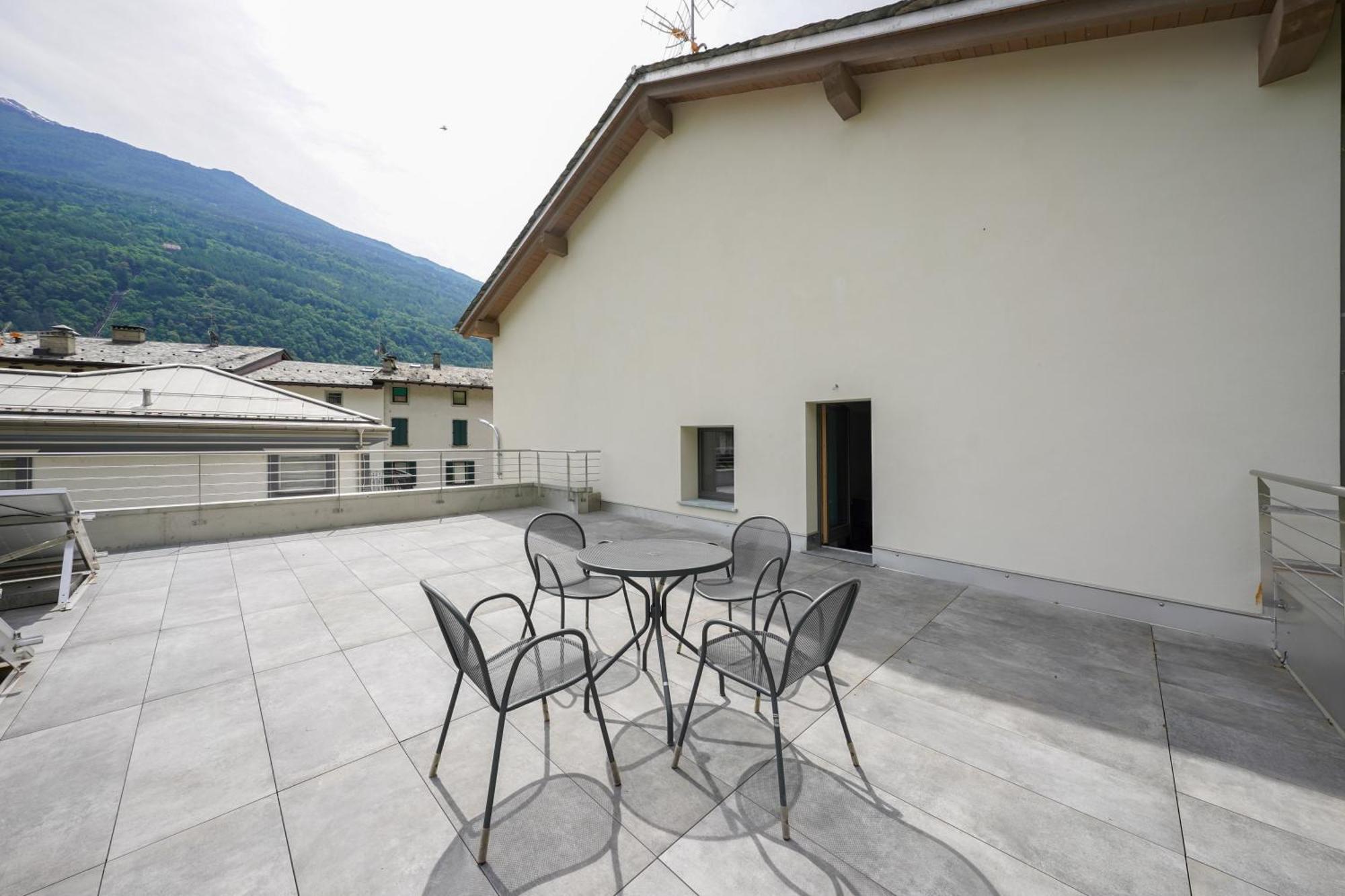 Al Campanile - Valtellina - 15 Min Da Bernina Express Apartment Grosotto Exterior photo
